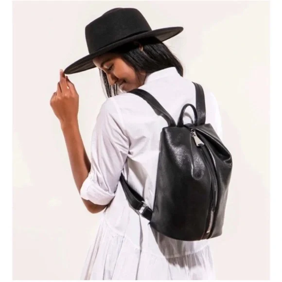 Aimee Kestenberg Tamitha Black Leather Backpack is available for purchase on au PAY Market - Imported Goods Online Store Co.Ltd. | au PAY Market - Online Shopping Site Aimee Kestenberg Tamitha Black Leather Backpack is available for purchase on au PAY Market - Imported Goods Online Store Co.Ltd. | au PAY Market - Online Shopping Site